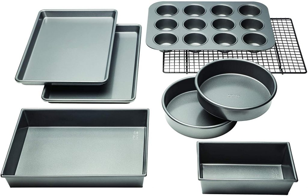 How Choosing a Silicone Bakeware Set is Advantageous for You