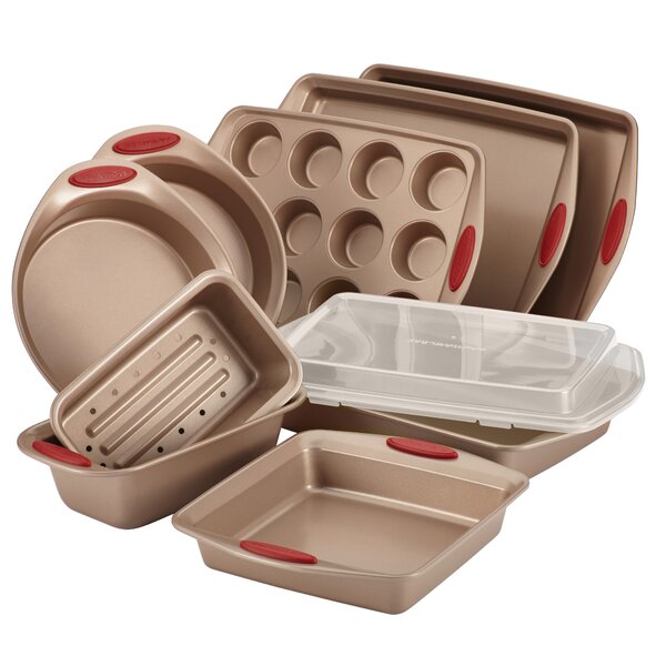 Top 4 Reasons Why People Should Use the Silicone Bakeware Set